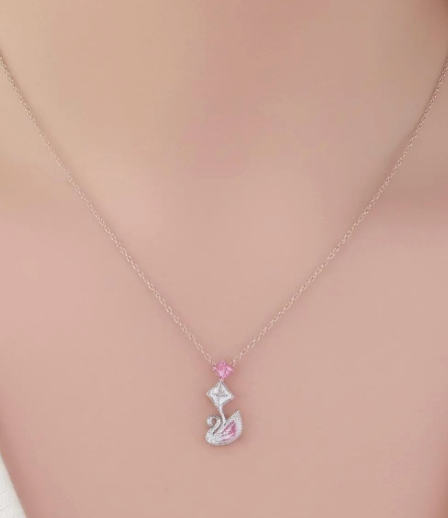 Zarif Taşlı Kuğu Kolye